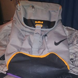Max air backpack